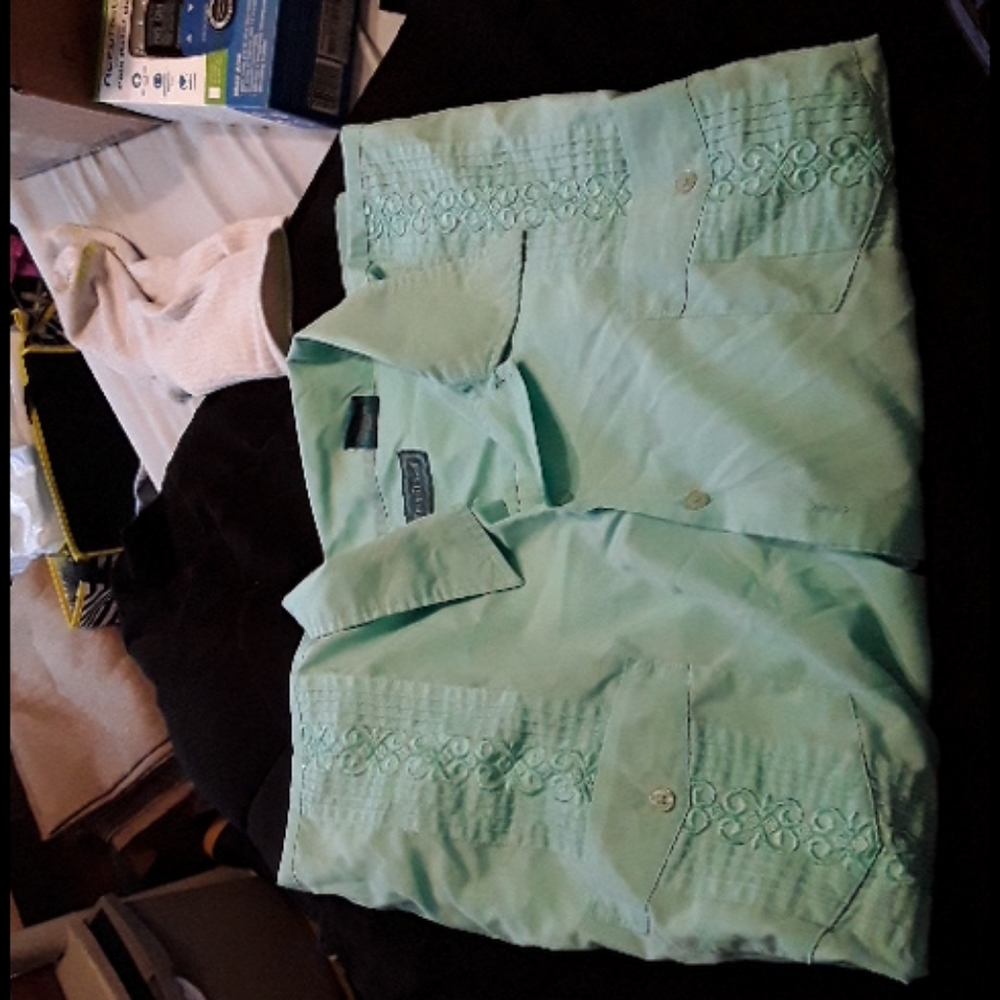 VINTAGE MENS Light blue Guayabera short sleeve